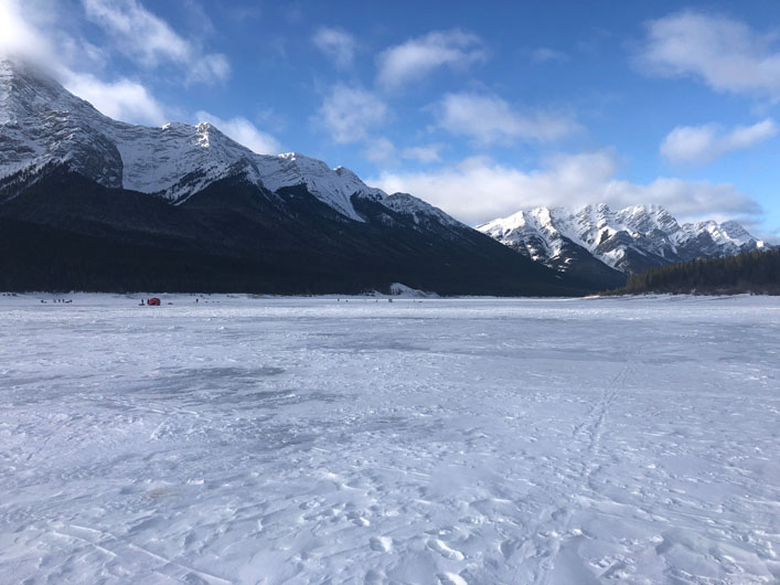 https://albertafishingreport.com/wp-content/uploads/2021/01/Spray-Lakes-Reservoir-Winter-Fishing.jpg